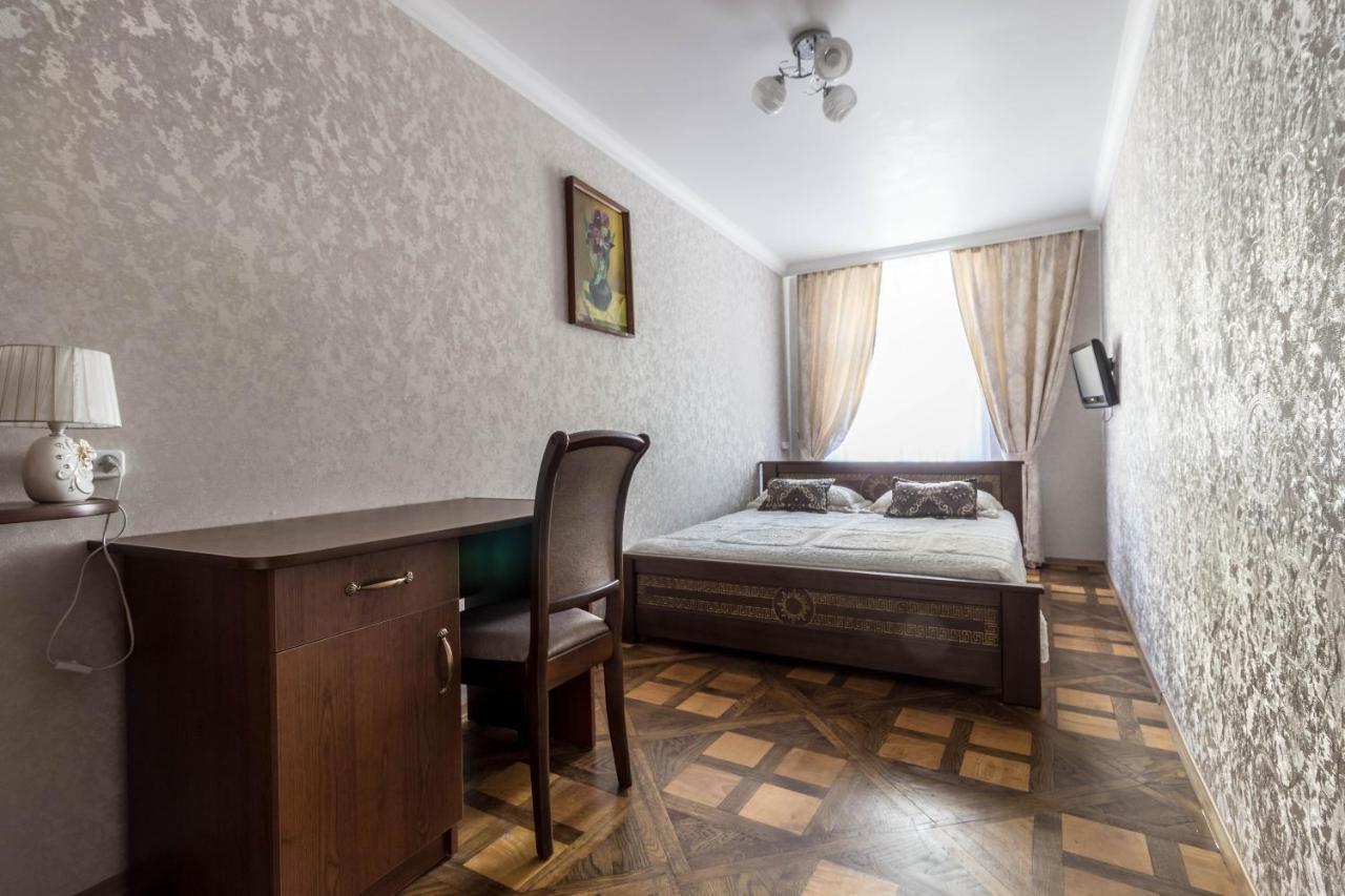 Apartments Near Rynok Square On Staroyevreyska And Fedorova Streets Lviv Exteriör bild